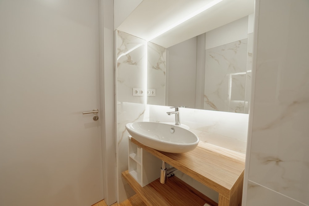 Heart OF Porto Apartment D by Vacationy