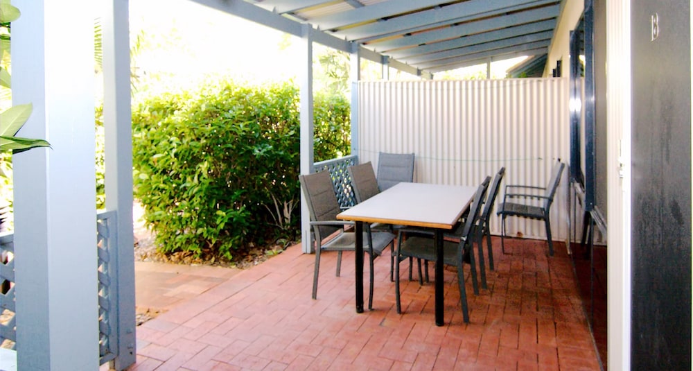 Cable Beach Apartments