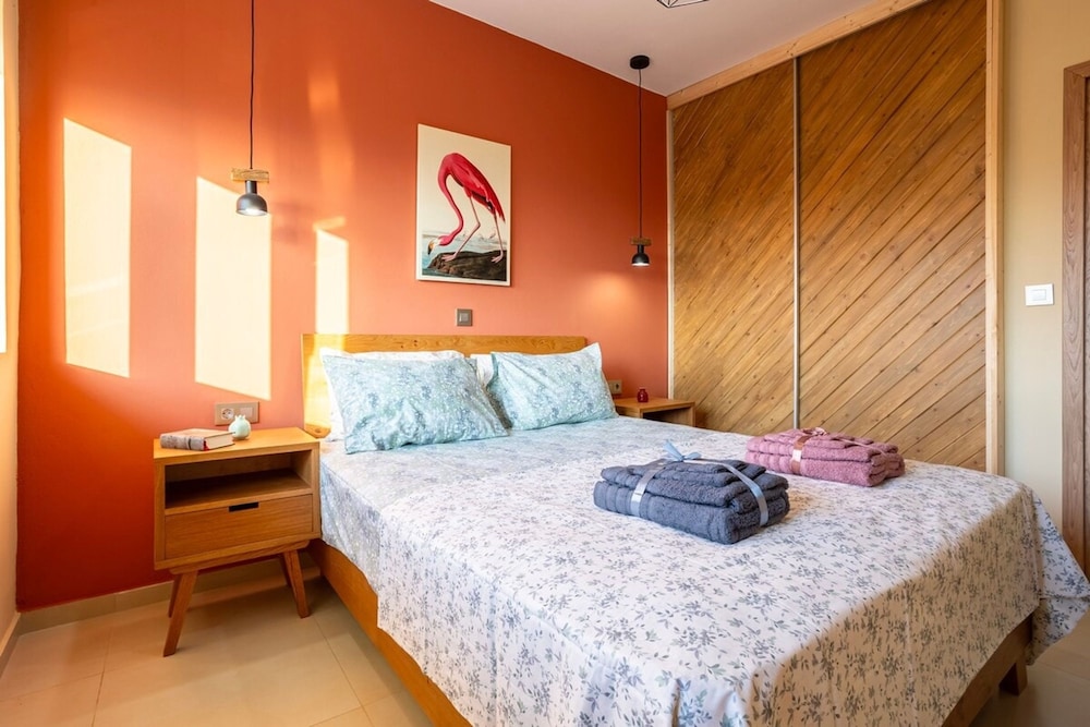 Martinia Pool Escape - Tragos Panoramic Views