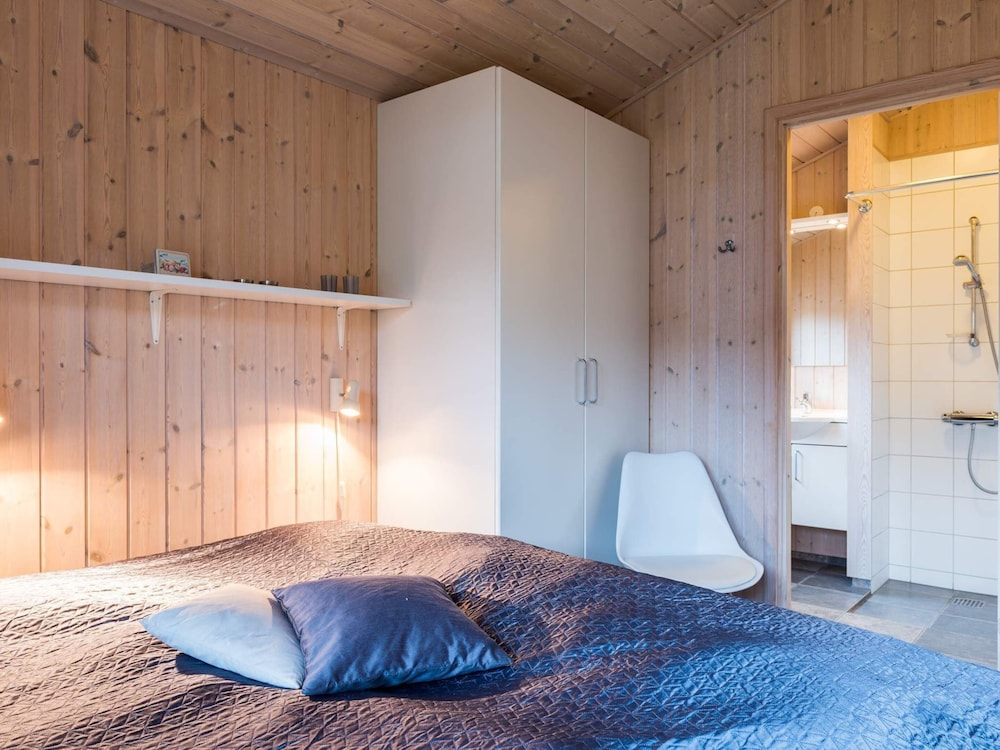 6 Person Holiday Home in Henne view 3