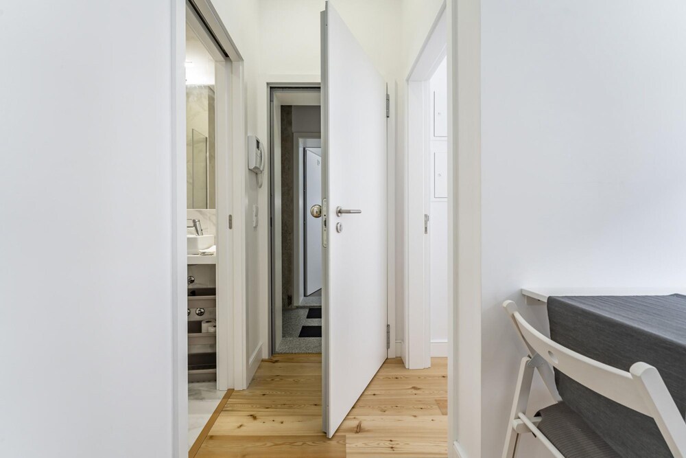 Nomad s Formosa Comfort - 1bed Porto view 3