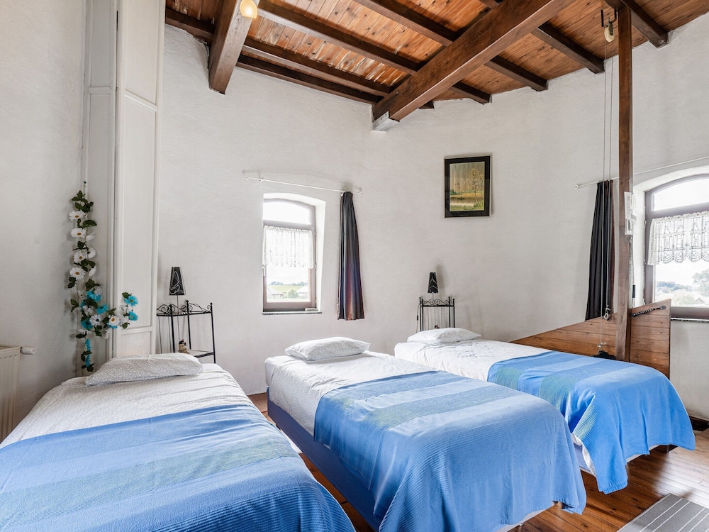 Charming Nieuwpoort Mill Retreat view 3