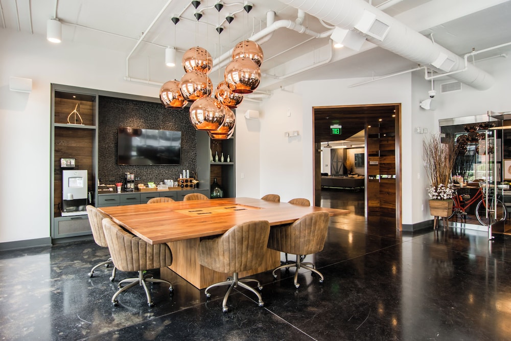 meeting & event spaces