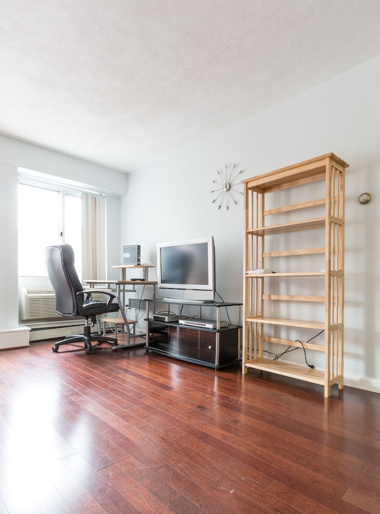 Boston Vacations - Harvard Square Apartments by Next Star - Property Image 1