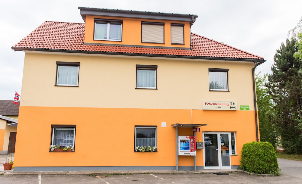 Zimmer Ferienwohnung Yassi