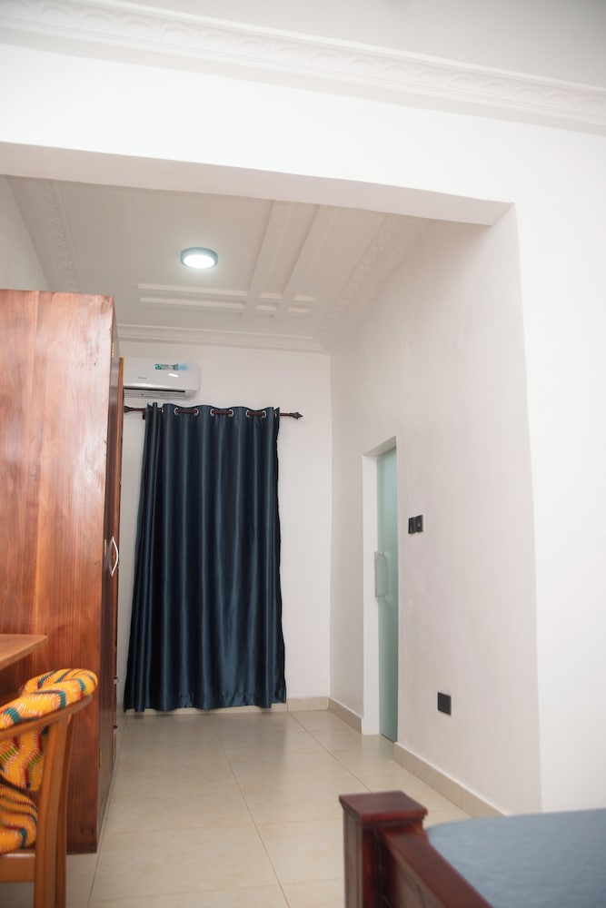 Pito Guest House
