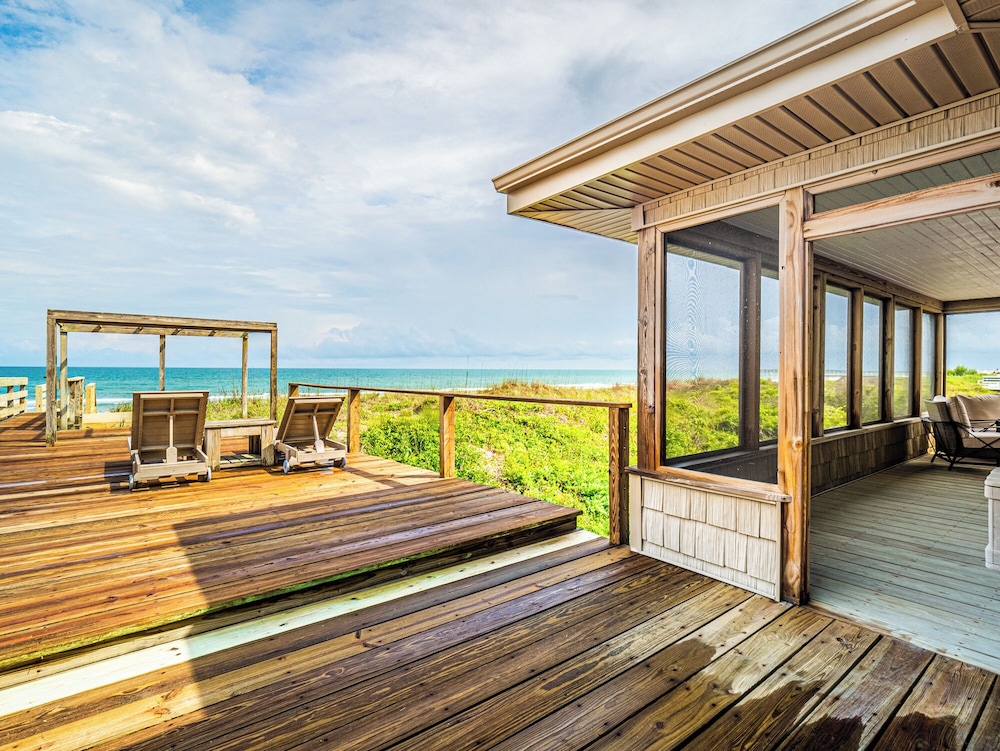 Sea Strapped by Topsail Realty