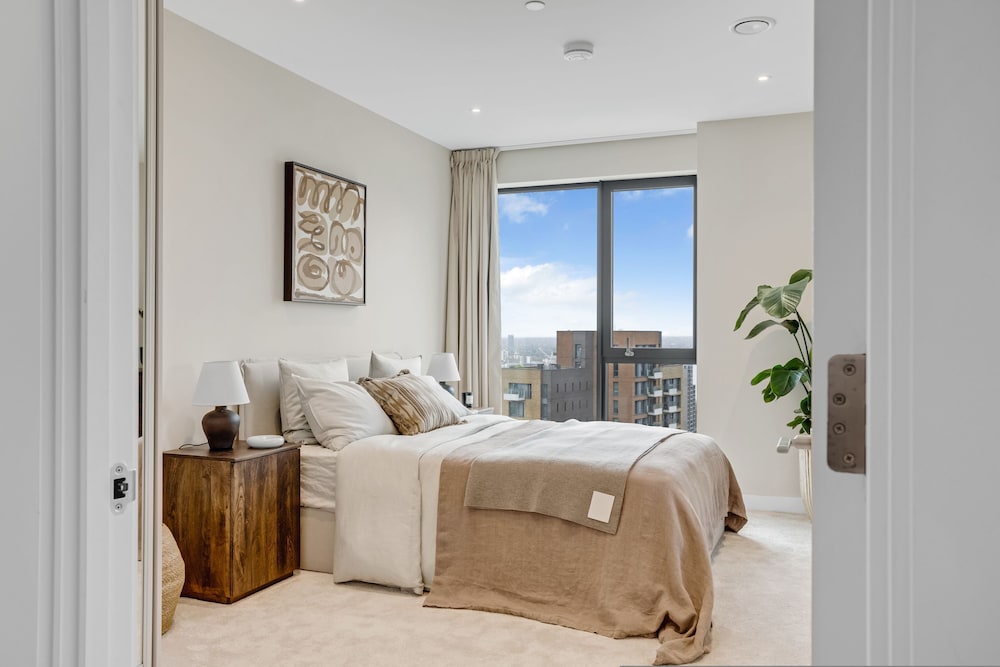 Chic One-bedroom Apartment Near Stratford