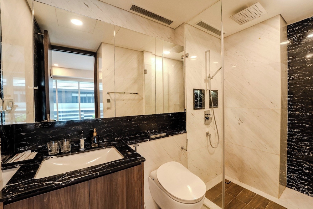 Serenity Luxury Private Pool Villas - Free One Way Airport Shuttle