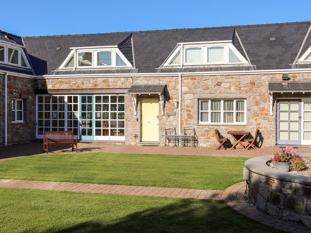Tyn Towyn - Ty Melyn view 4