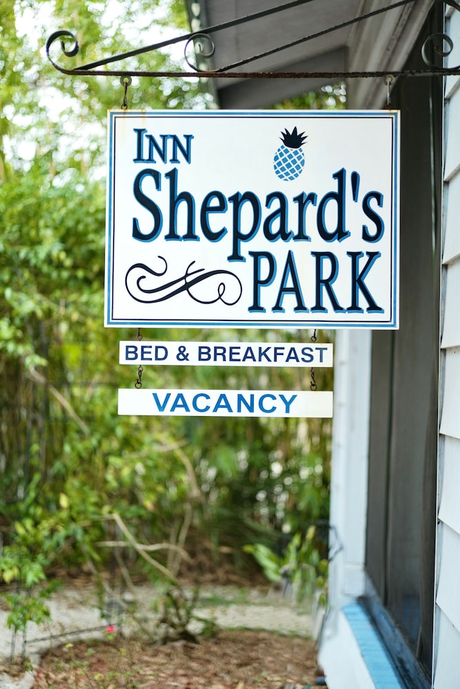 Inn Shepard's Park view 4