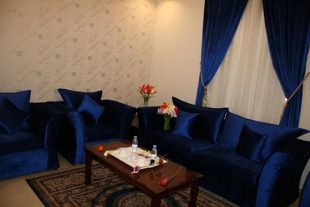 Deyafah Layali Al Reef Furnished Units