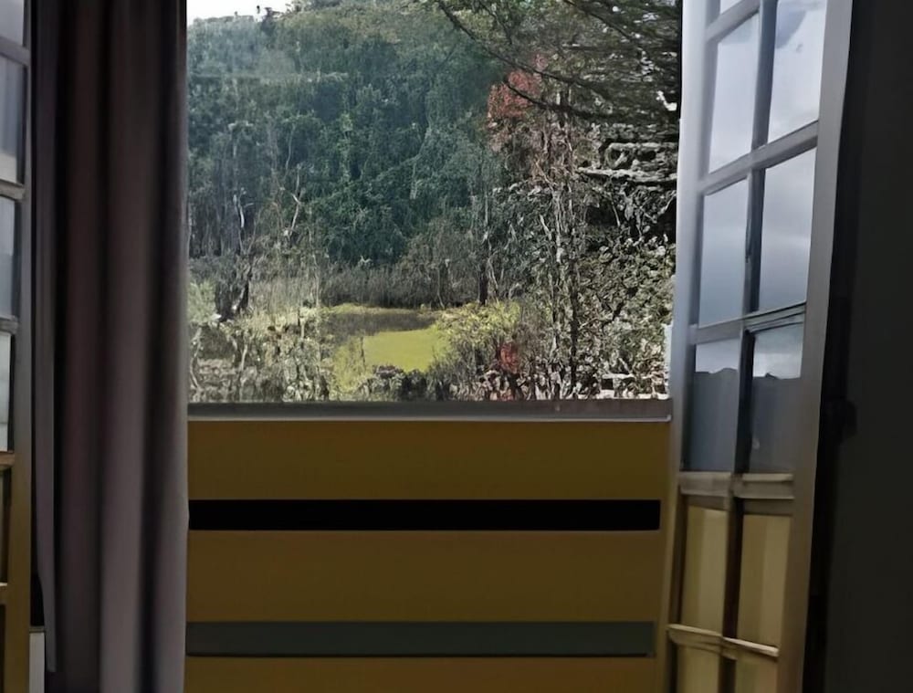 THE WRITERS HOUSE