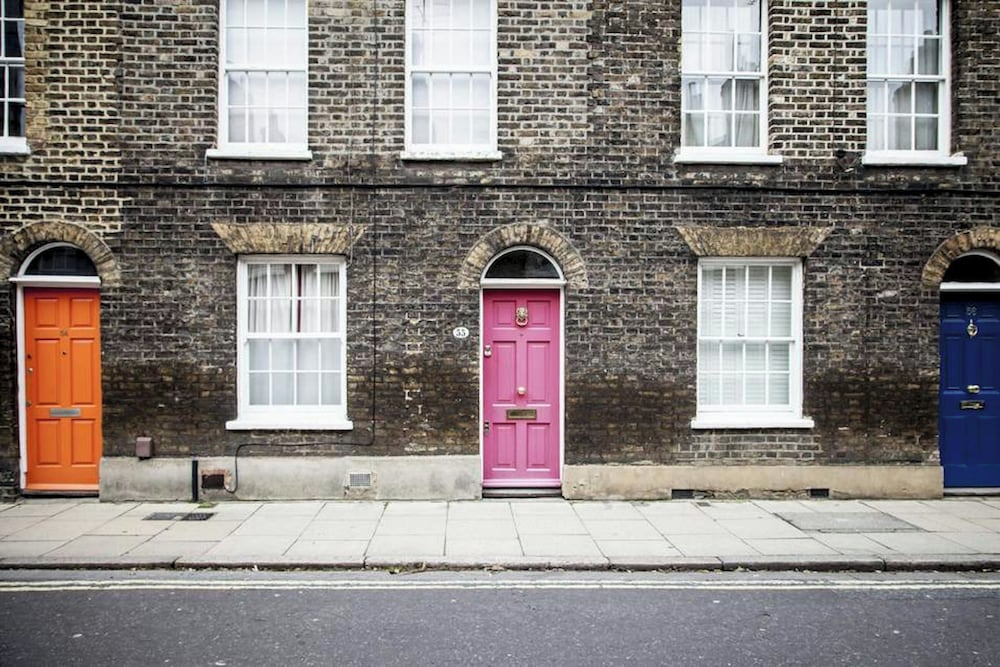 Theed Street by Onefinestay