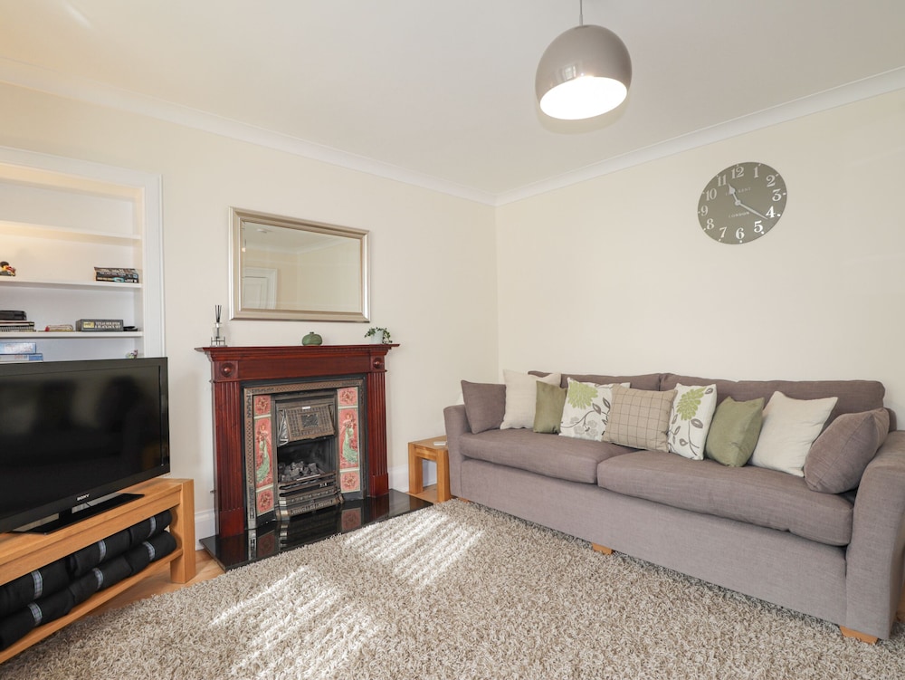 16 Fairfield Road