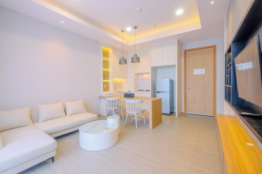 Serene And Nice 2Br At Samara Suites Apartment