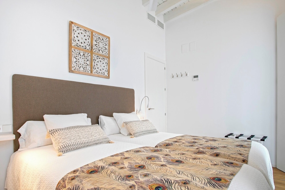 Duplex With Terrace in Sta Cruz. Santa Teresa Viii