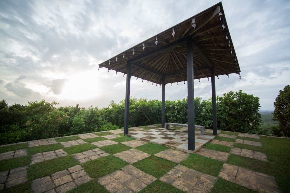 Mirissa Hills Resort