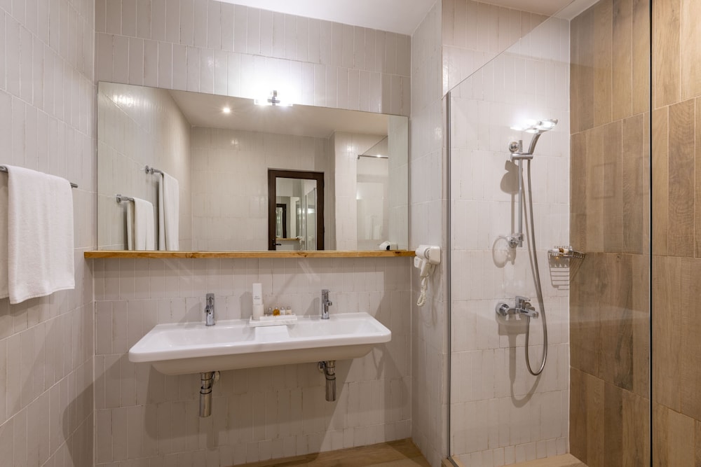 Lopota Lake Resort & Spa