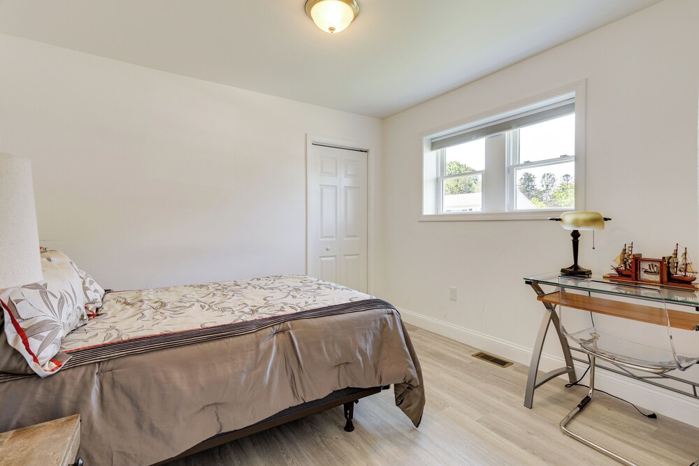 Oceanfront Cottage on Cape Cod Bay w/ Game Room