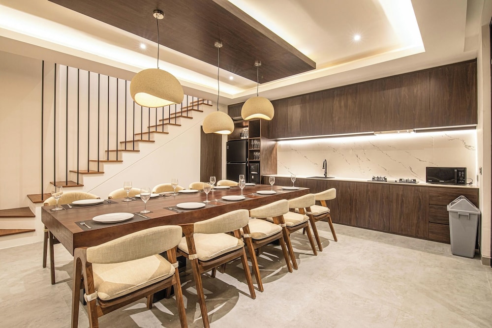 Exquisite 5BR Canggu Villa Steps From the Beach