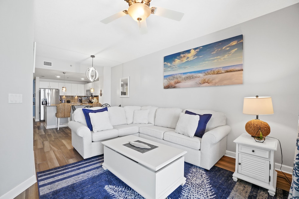 Grand Panama Beach Resort by Panhandle Getaways