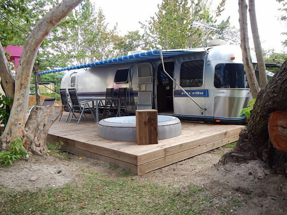 Airstream Paradise