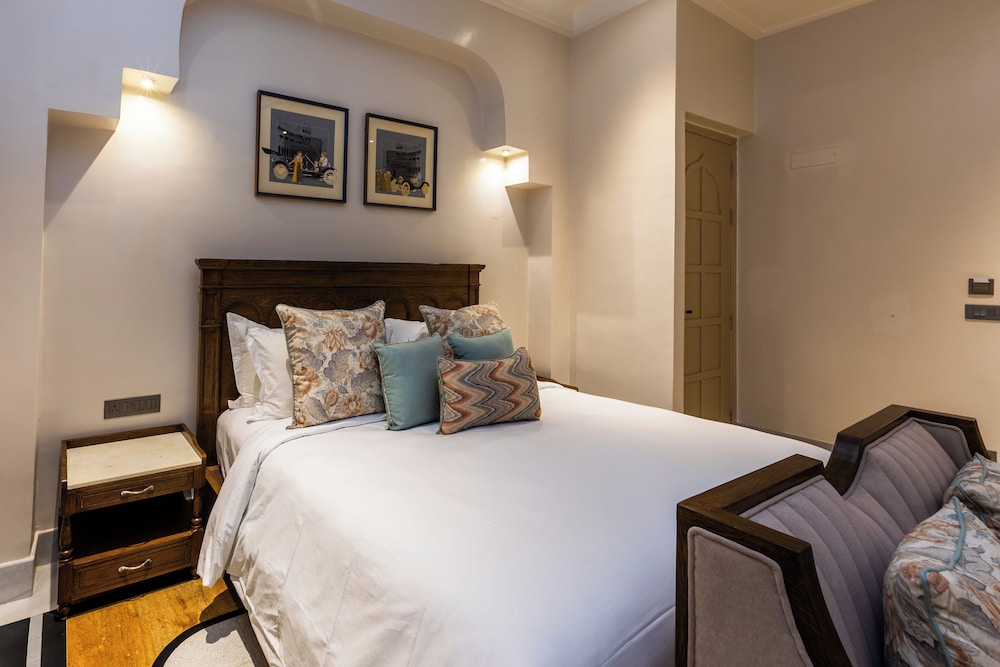 DEV BAGH LUXURIOUS PRIVATE SUITES