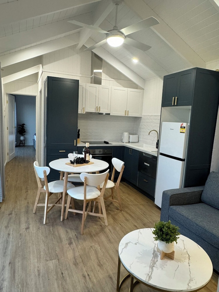 Kingdom Cottages