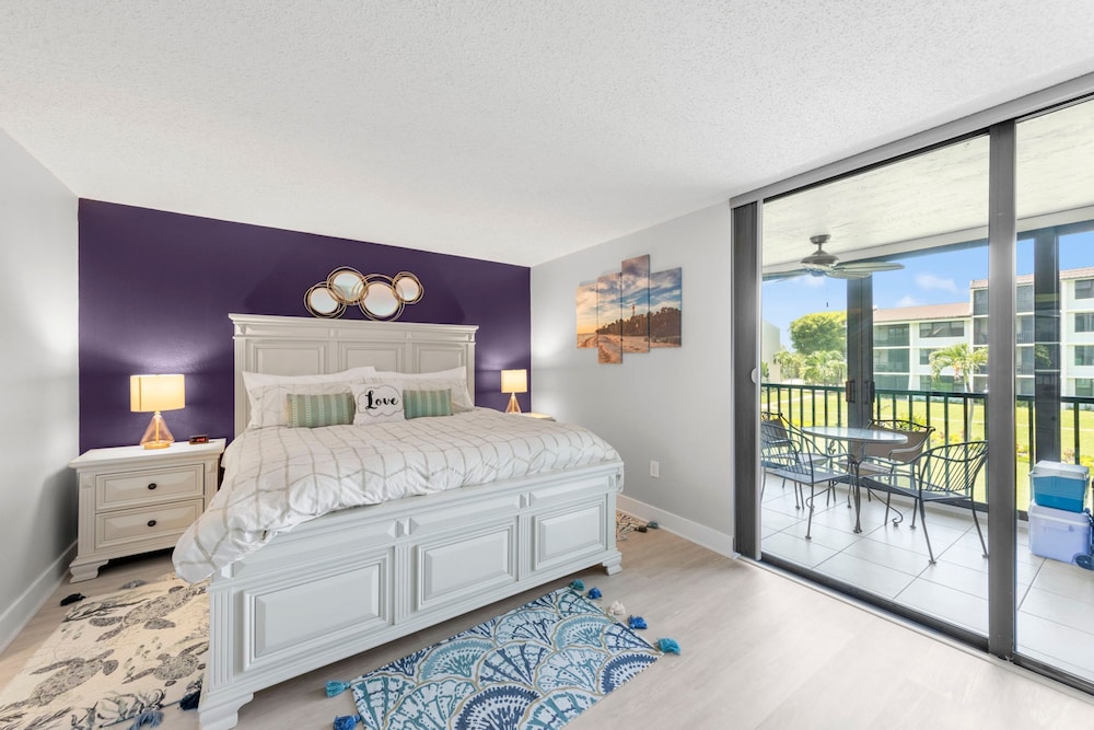 Loggerhead Cay 472 - Beach Front Pet-friendly