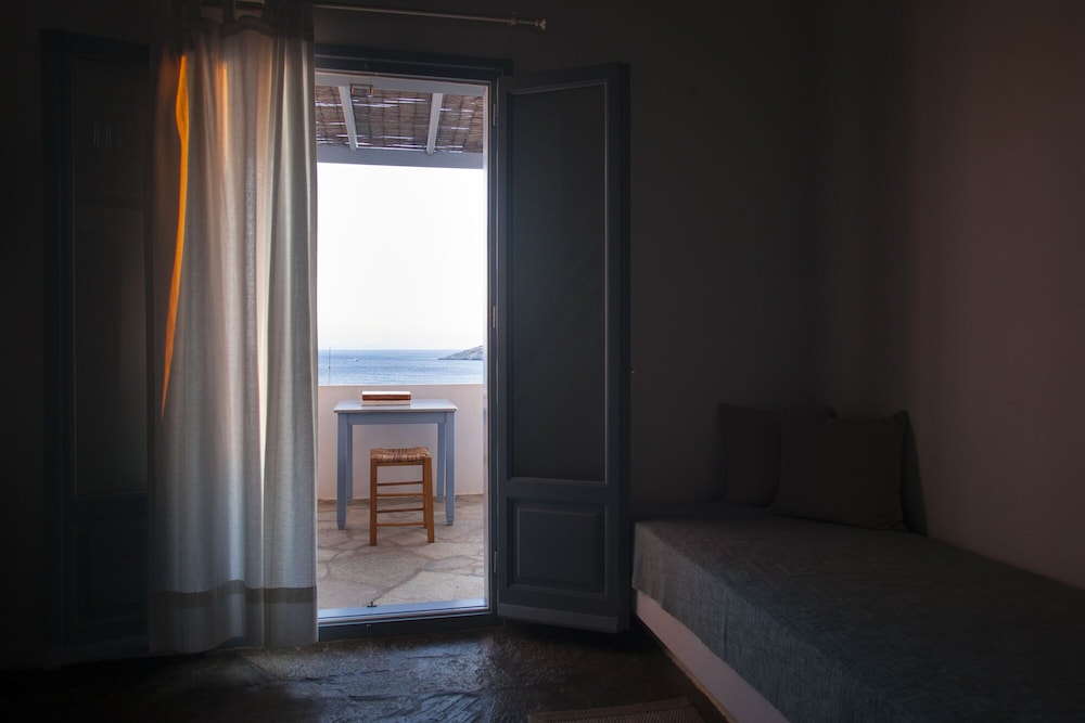 Oliaros Seaside Lodge photo 3