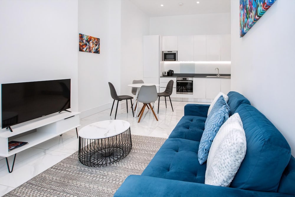 Stylish Harley Street Apartment