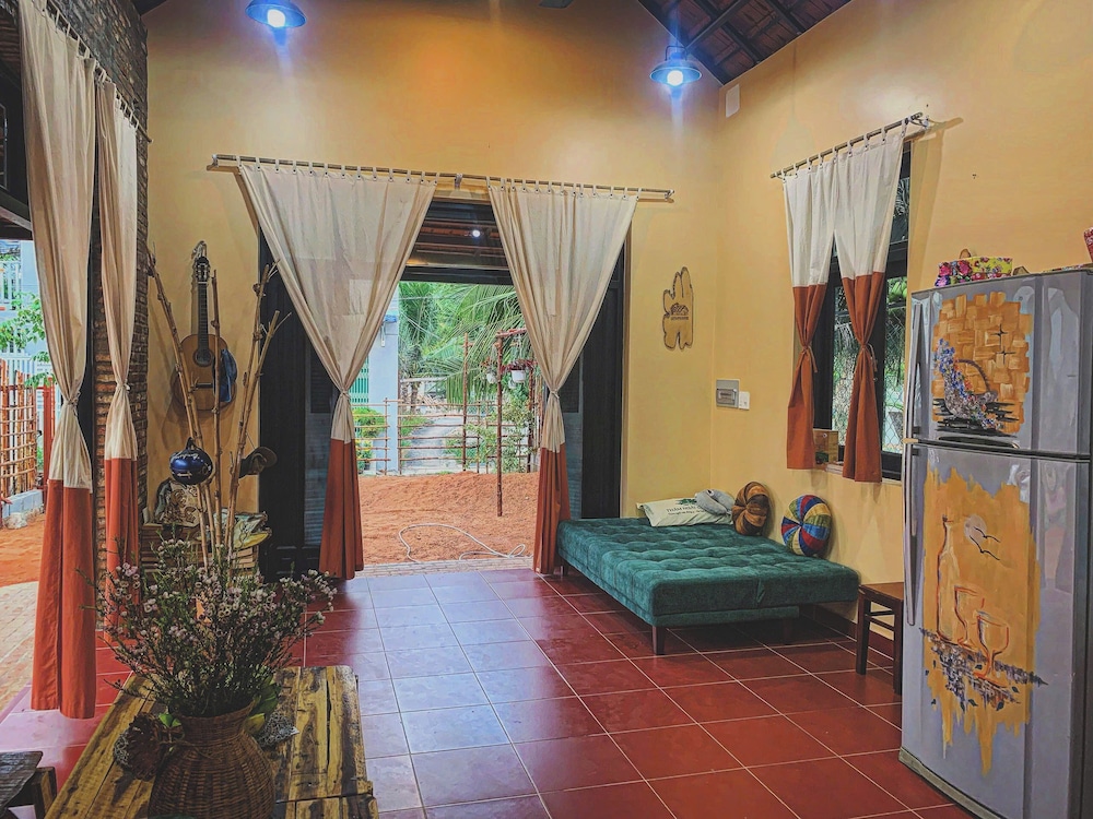 LoiLoi's home
