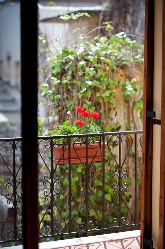Katerina Traditional Rooms