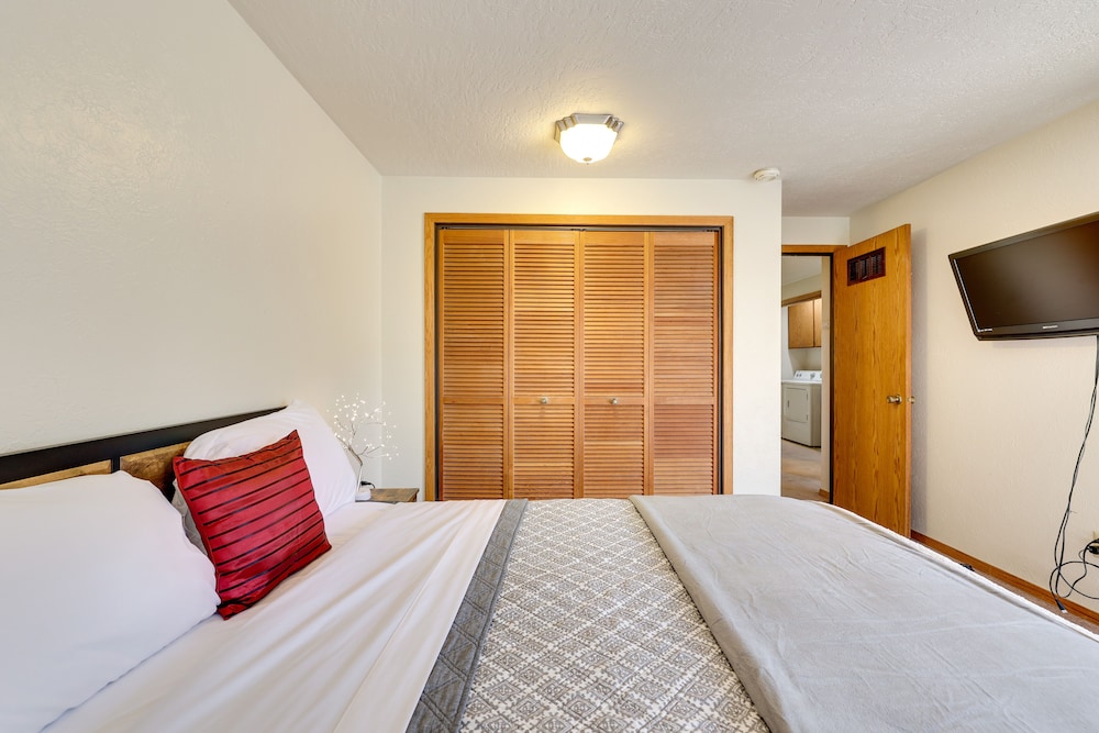 Nampa Vacation Rental Townhome Near Lake Lowell! view 3