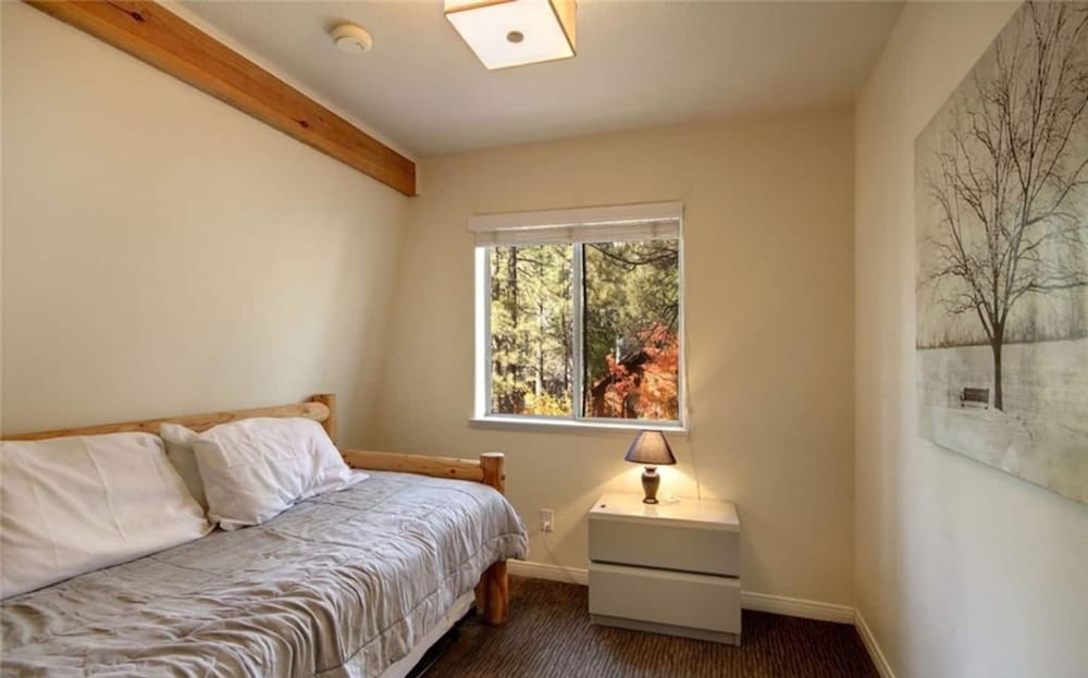 Owls Nest-Cozy Mountain Retreat