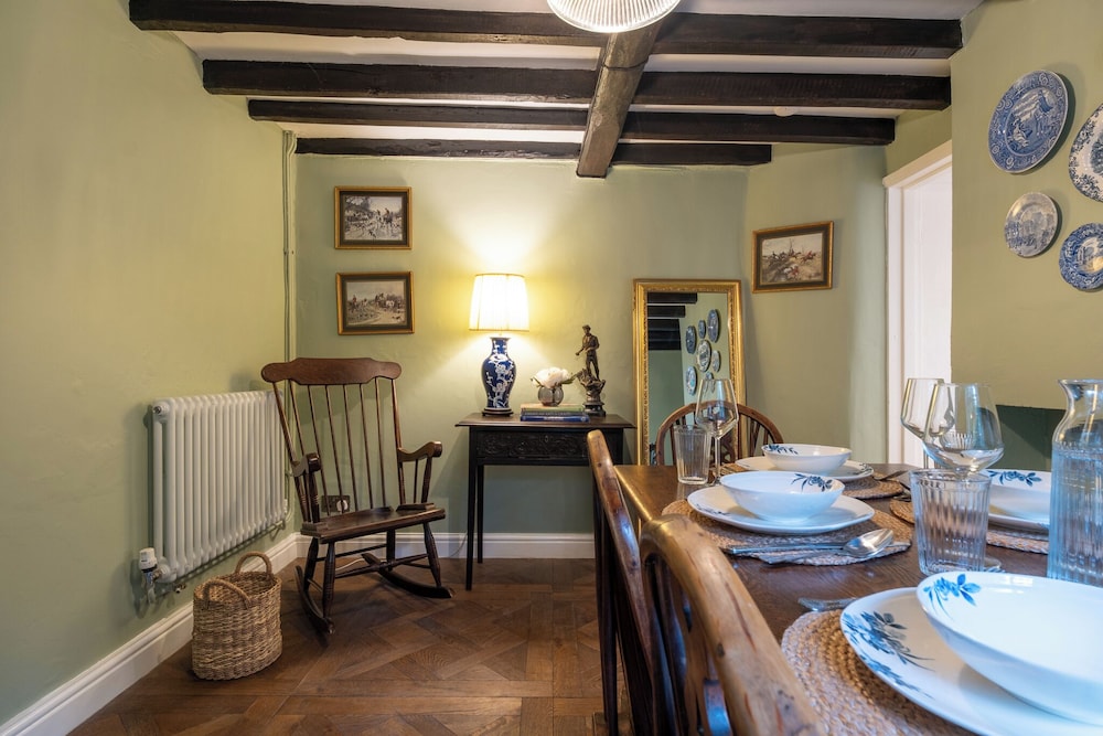 Beautiful 2BD Cottage in the Cotswolds