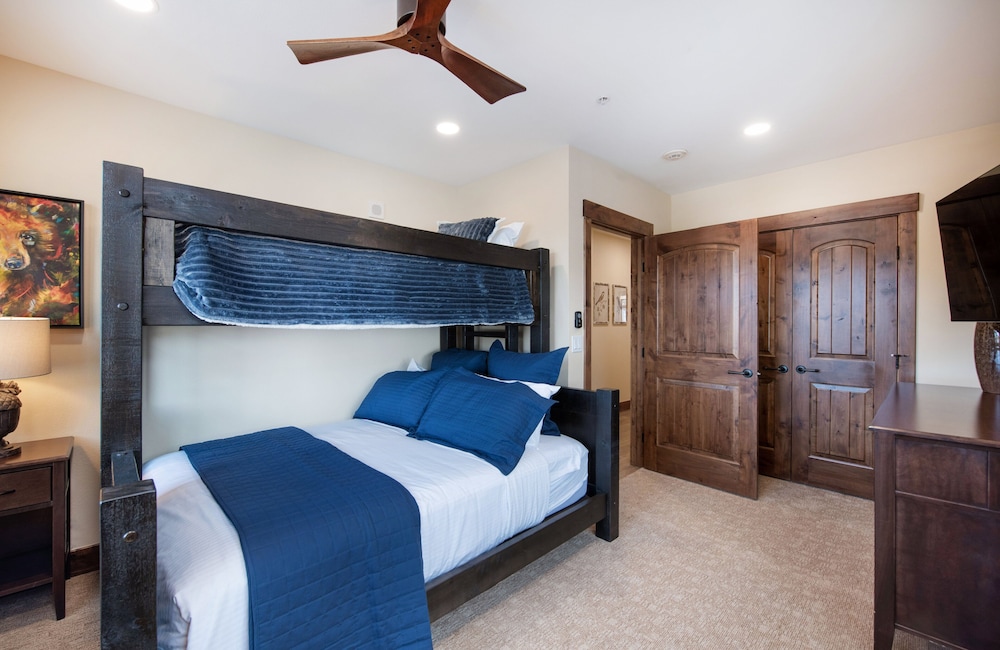 Winter Park CO Condos - Zephyr Mountain Lodge