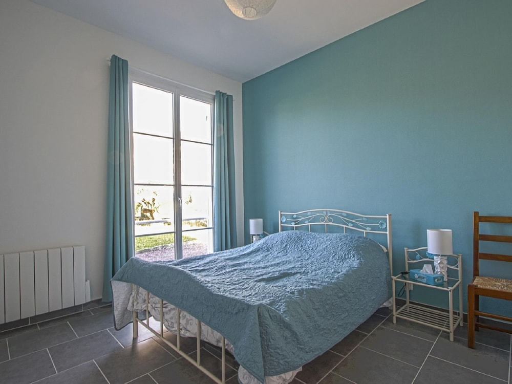 Spacious Holiday Home in Aure sur Mer With Garden view 5