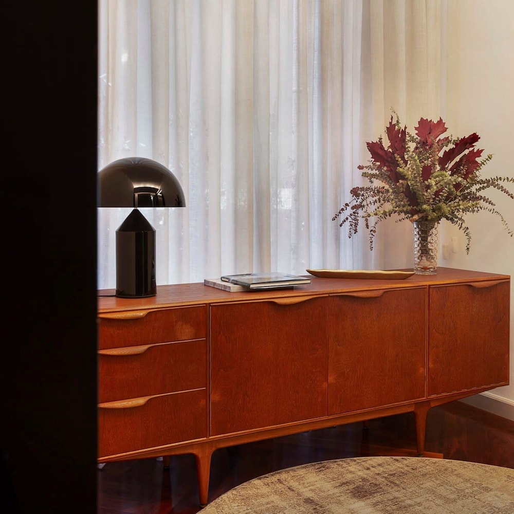 Artist Modernist 3-br Gem Next to Paseo de Gracia
