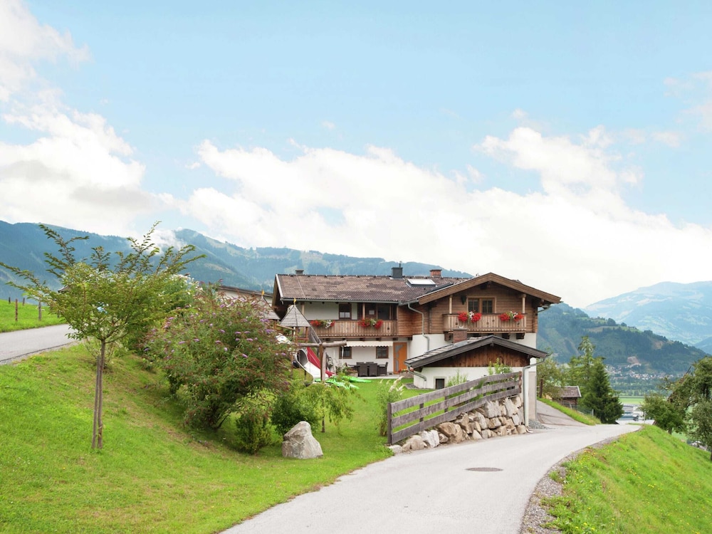 Modern Mansion in Kaprun Near Ski Area
