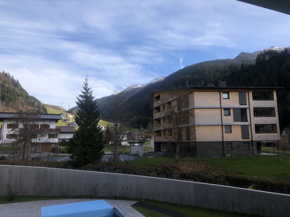 Photo 27