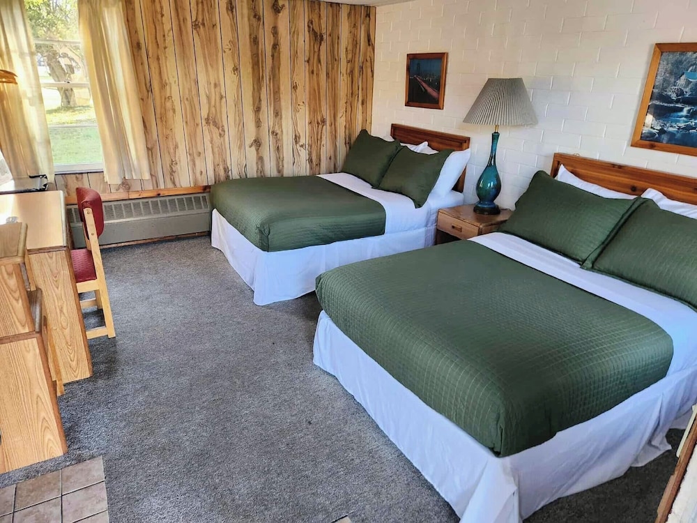Cool City Motel