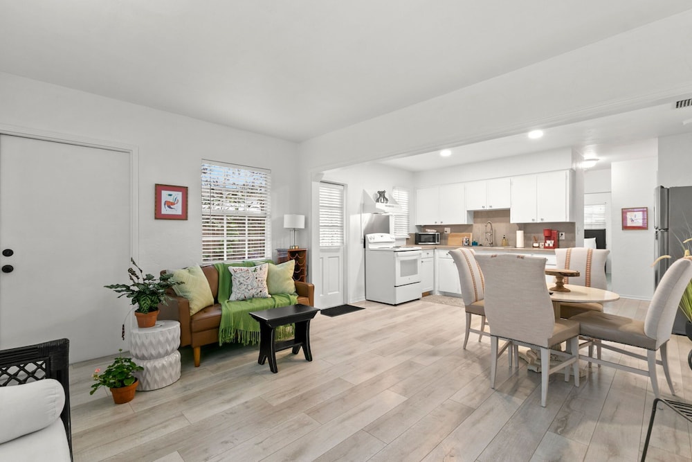 NEW Bayside Escape Cozy Hideaway Near Bayshore
