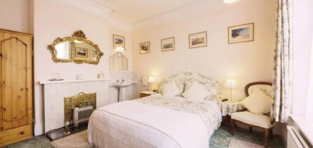 Braemar Guest House