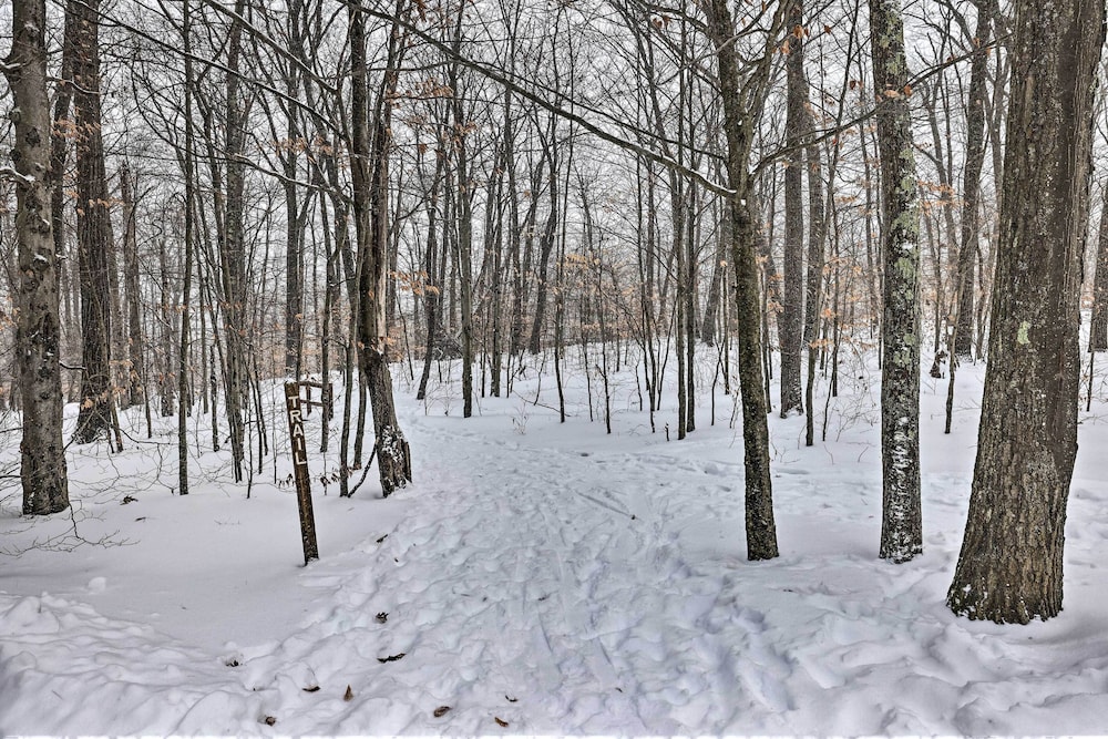 Access to Jack Frost Ski Resort: Home w/ Hot Tub