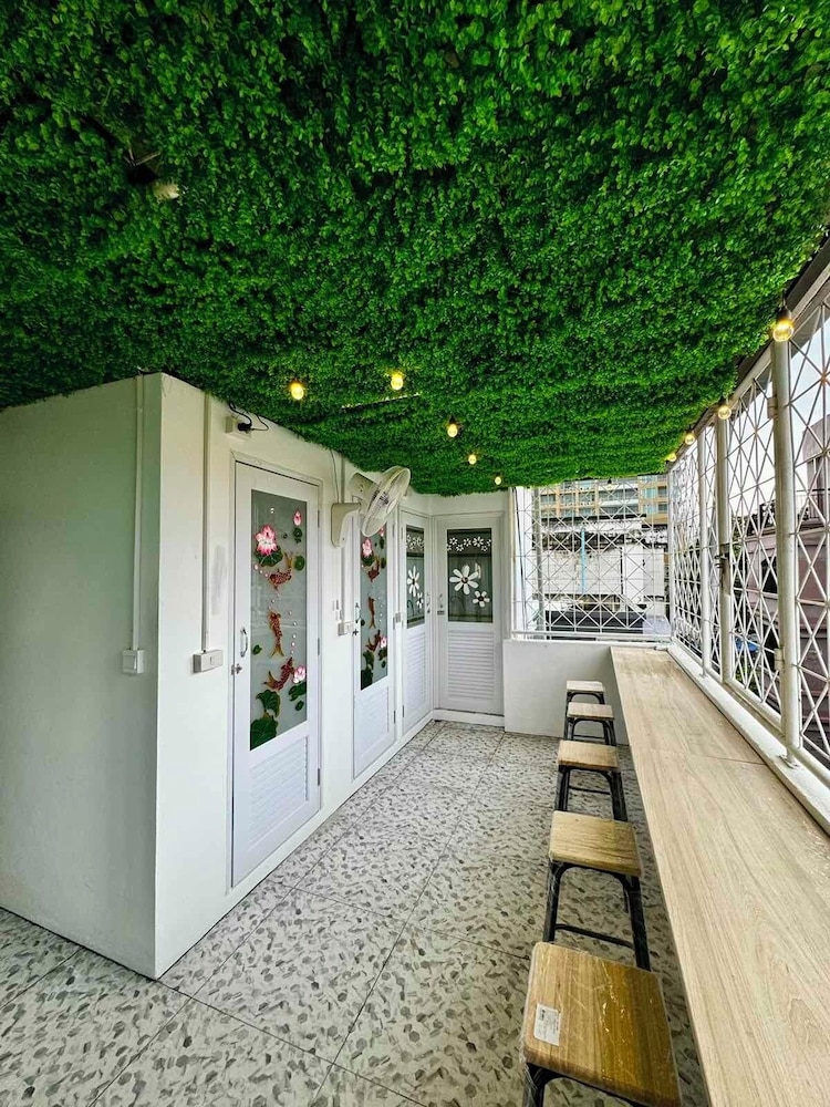 Comfy Crib Hostel 2