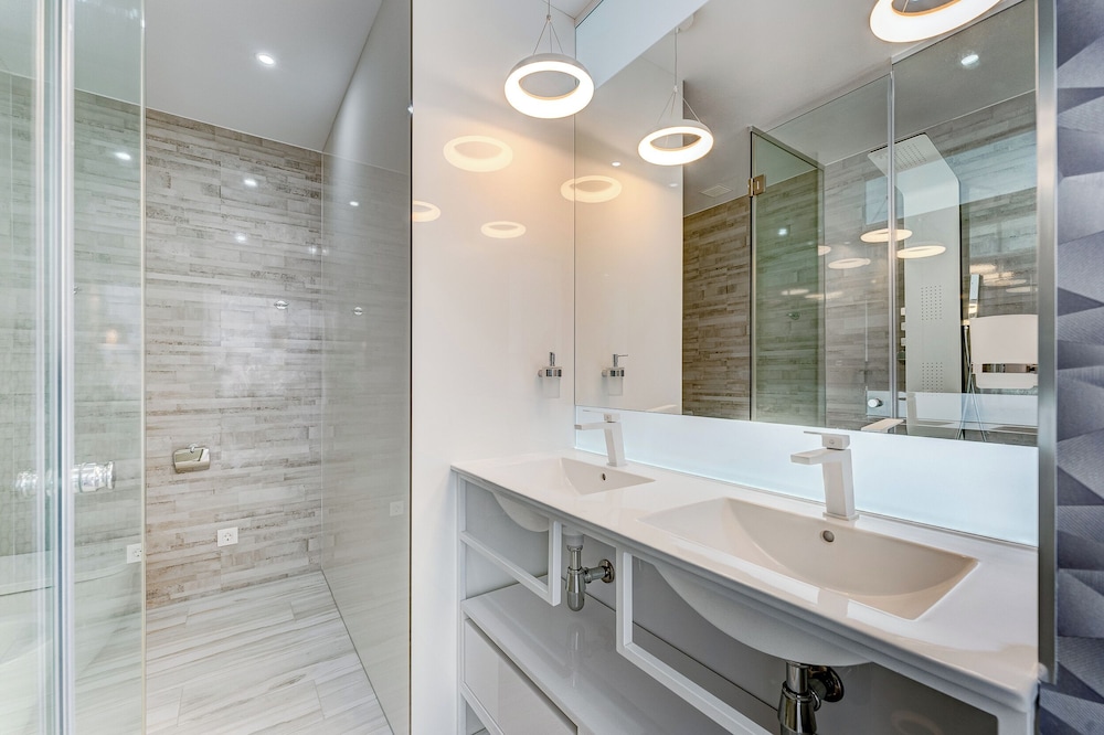 BAL Apartments - Adults Only