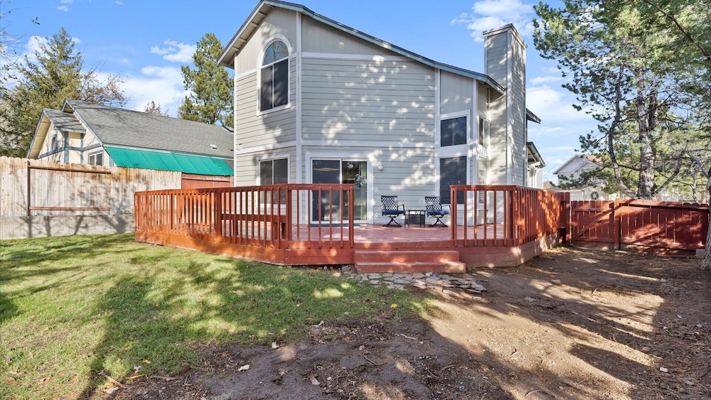 NEW Cityside Stay 3BR Retreat Near DT w Patio