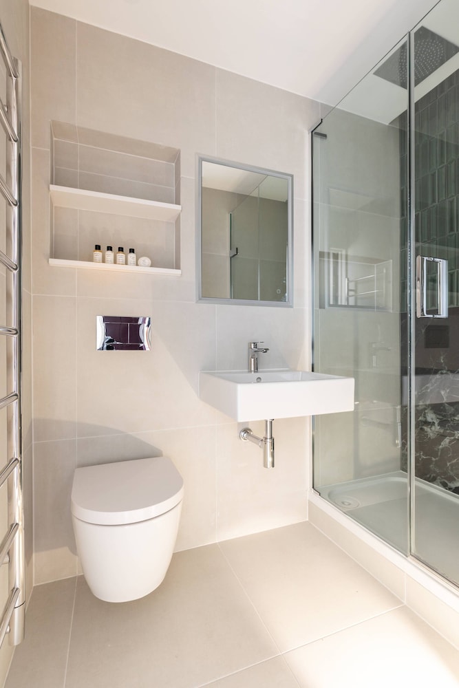 Eardley Crescent III by Onefinestay